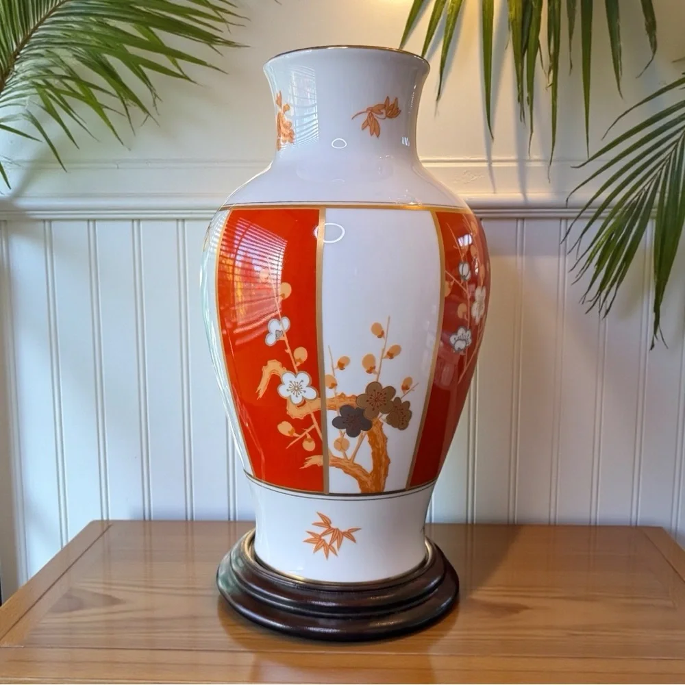 Franklin Porcelain “The Vase of the Noble Plum Blossom” – Limited Edition